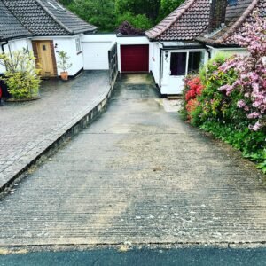 driveway clean in Horsham/Crawley/Billingshurst/Haywards Heath